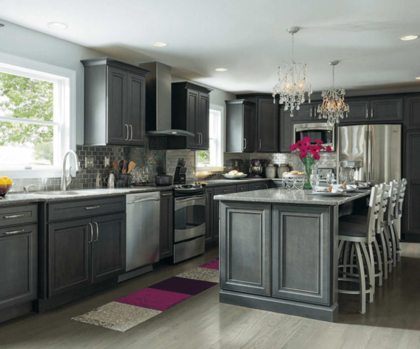3 Inspiring Gray Kitchen Design Ideas