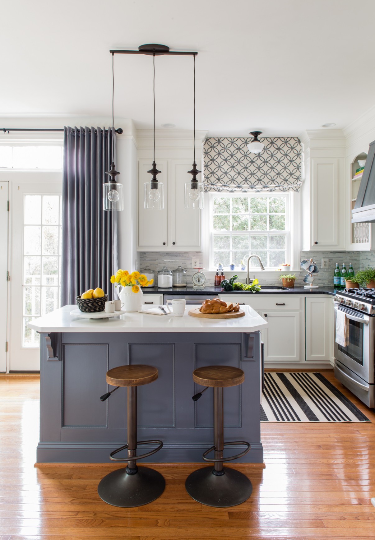 5 Contrasting Kitchen Island Ideas for a Stand-Out Space  Better