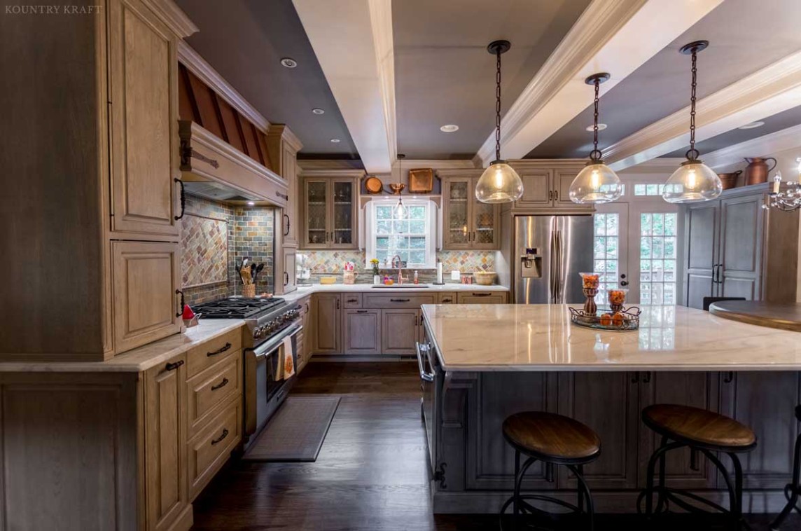 Hickory Kitchen Cabinets in Fairfax Station, Virginia